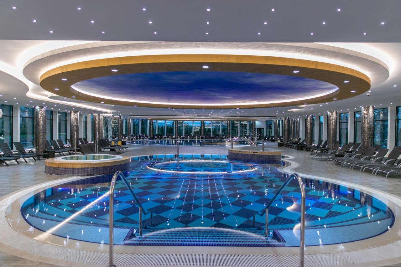 A Hoteli - Grand&Sky Hotel Tornik Zlatibor Exteriér fotografie The Solarium on board of MSC Fantasia